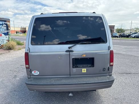 Used 1995 Chevrolet Astro AWD Passenger image 4