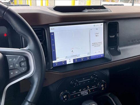 Used 2024 Ford Bronco Outer Banks image 7