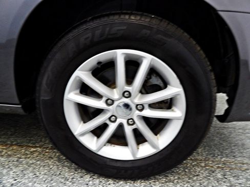 Used 2019 Dodge Grand Caravan SXT FWD image 19