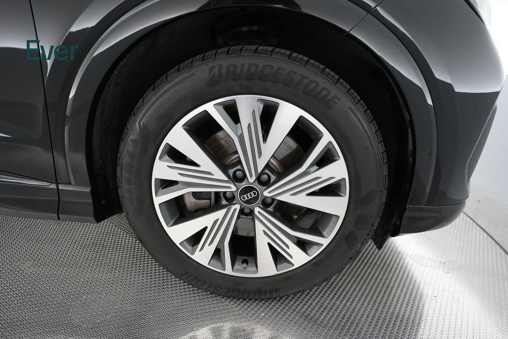 Used 2023 Audi Q4 e-tron Premium Plus w/ Premium Plus RWD image 17
