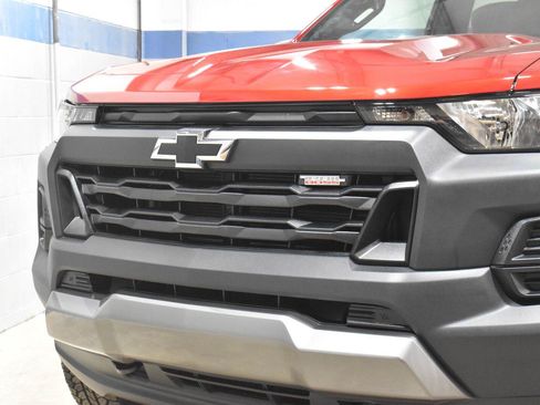 Used 2026 Chevrolet Colorado Trail Boss AWD/4WD image 32
