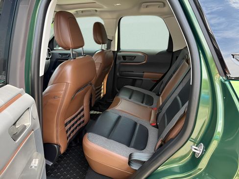 Certified 2023 Ford Bronco Sport Outer Banks w/ Tech Package AWD/4WD image 5