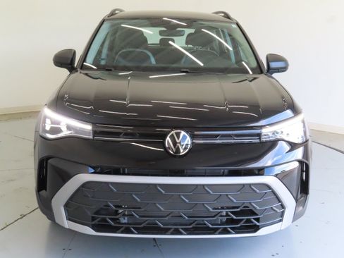New 2026 Volkswagen Taos S FWD image 7