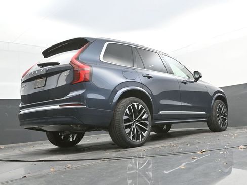 New 2026 Volvo XC90 B6 Ultra w/ Protection Package AWD/4WD image 35