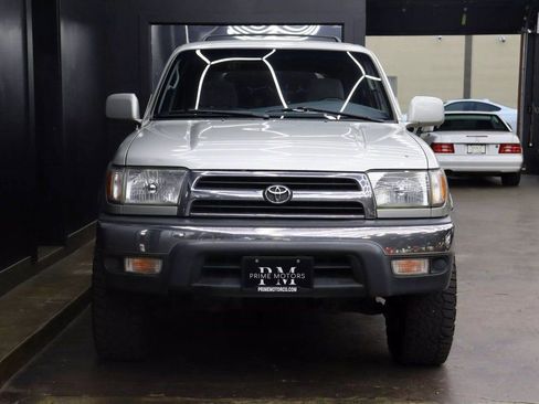 Used 1999 Toyota 4Runner SR5 image 2