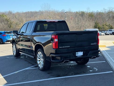 Used 2019 Chevrolet Silverado 1500 High Country w/ Technology Package image 13