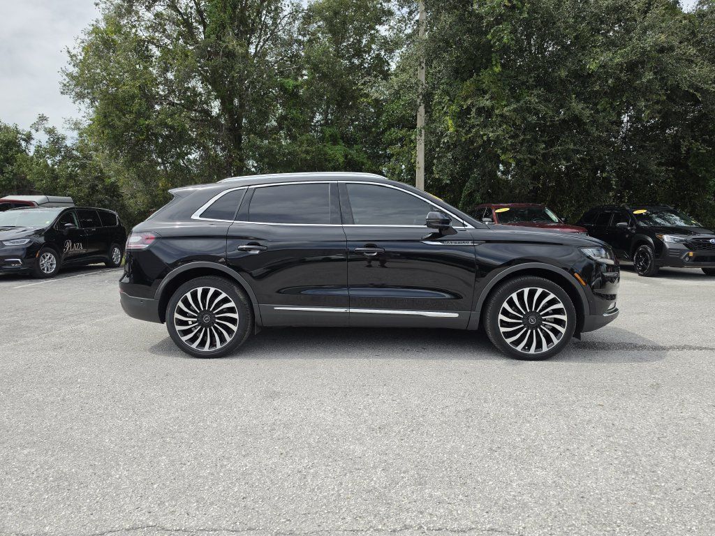 Used 2023 Lincoln Nautilus Black Label AWD/4WD image 2