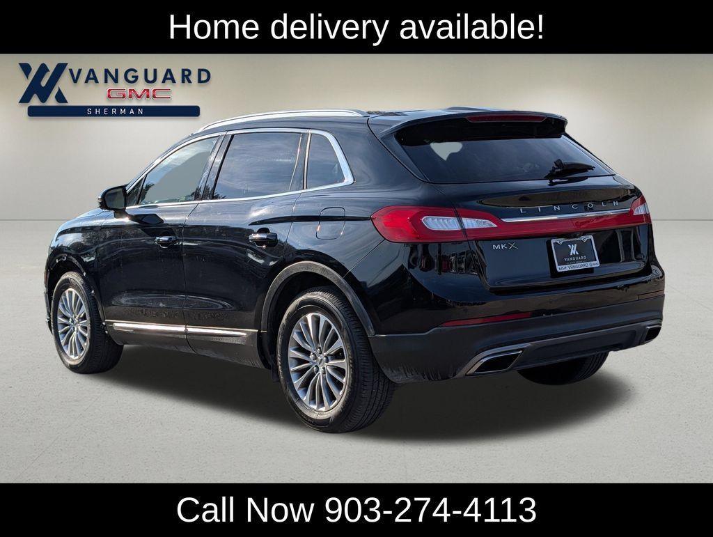 Used 2018 Lincoln MKX Select w/ Select Plus Package FWD image 2