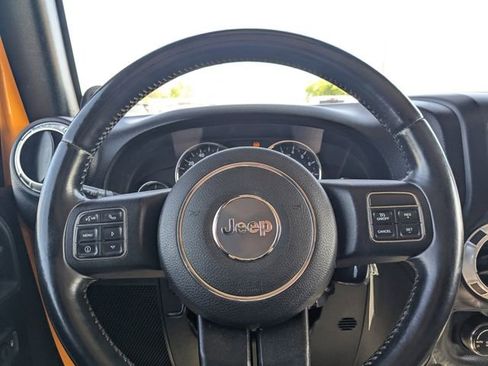 Used 2013 Jeep Wrangler Unlimited Rubicon w/ Connectivity Group AWD/4WD image 20