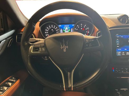 Used 2018 Maserati Ghibli RWD image 26