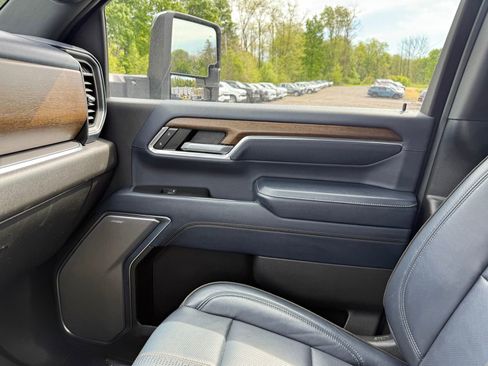 Certified 2024 Chevrolet Silverado 2500 High Country w/ Technology Package AWD/4WD image 38