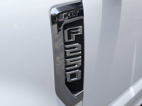 Used 2020 Ford F250 XLT AWD/4WD image 12