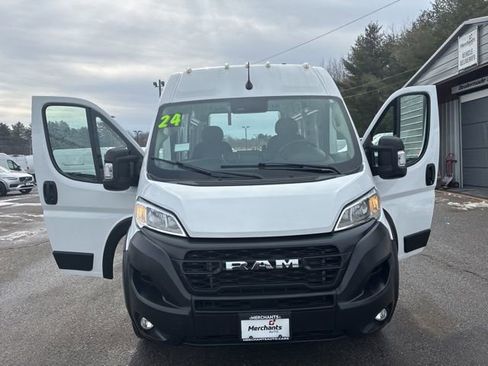 Used 2024 RAM ProMaster 2500 w/ Convenience Group FWD image 10