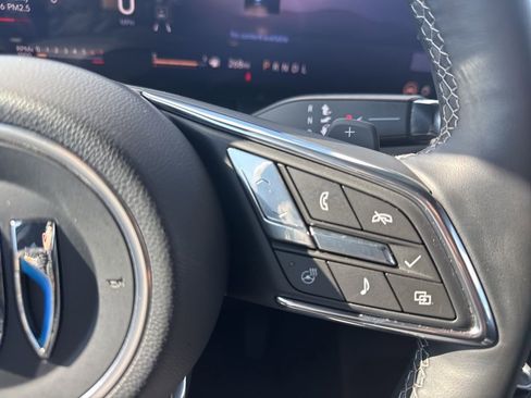 Used 2025 Buick Enclave Preferred image 27