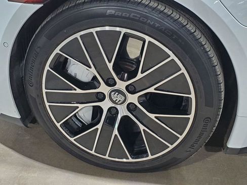 Used 2020 Porsche Taycan Turbo image 42