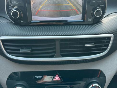 Used 2019 Hyundai Tucson SE image 14