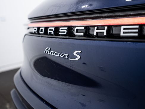 New 2026 Porsche Macan S image 26