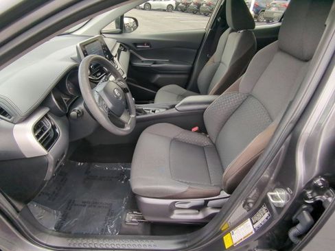 Certified 2021 Toyota C-HR LE image 8