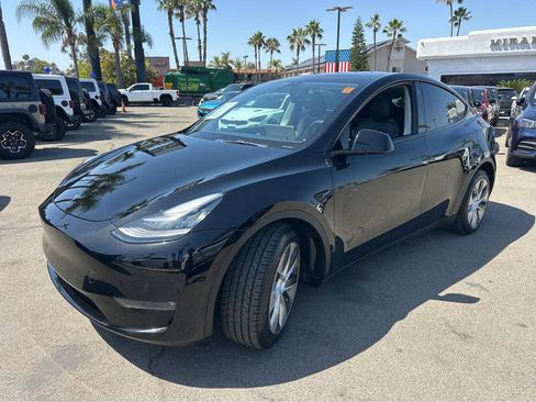 Used 2022 Tesla Model Y Long Range AWD/4WD image 11