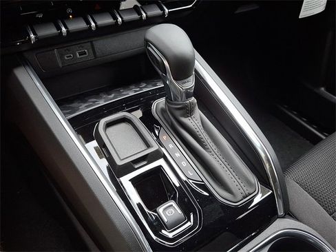 New 2026 GMC Canyon Elevation w/ Convenience Package image 10