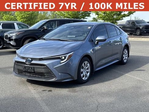 Used 2024 Toyota Corolla LE FWD image 5