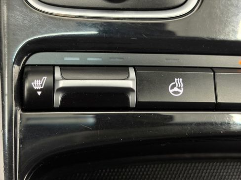 Used 2019 Kia Stinger AWD/4WD image 25
