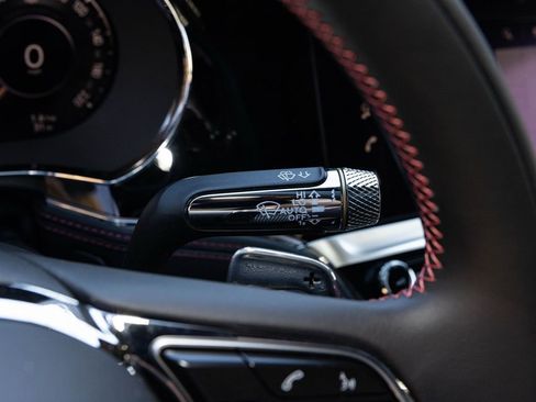 New 2026 Bentley Flying Spur image 38