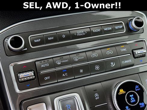 Used 2023 Hyundai Santa Fe SEL image 17