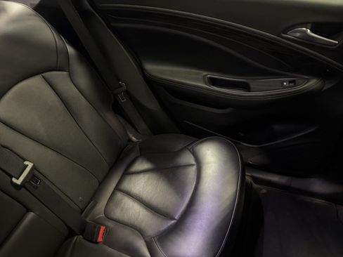 Used 2019 Buick Envision Essence AWD/4WD image 14