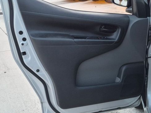 Used 2013 Nissan NV200 S w/ Cruise Control Pkg FWD image 10