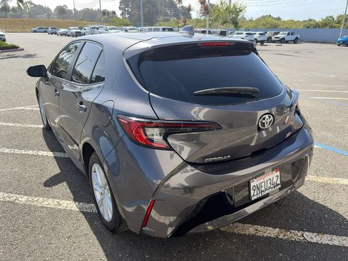 Used 2025 Toyota Corolla SE FWD image 18