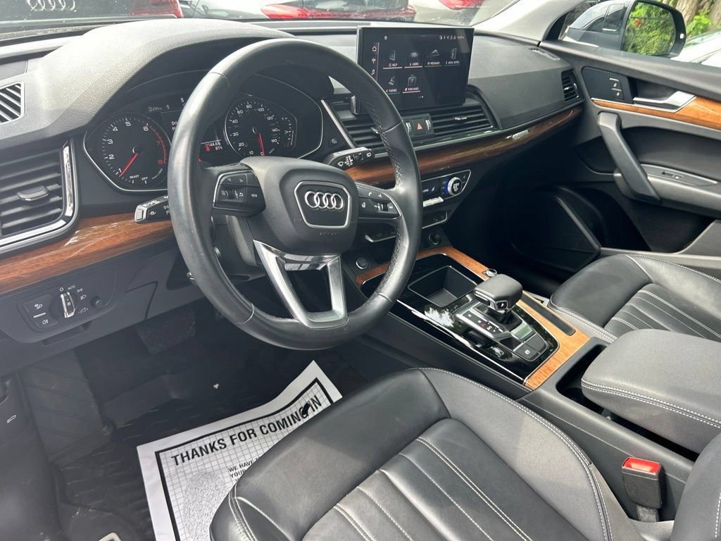 Used 2023 Audi Q5 2.0T Premium w/ Convenience Package AWD/4WD image 17