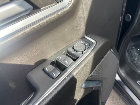 Used 2024 GMC Sierra 1500 Elevation image 11