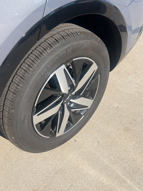 Used 2022 Kia Sorento S FWD image 9