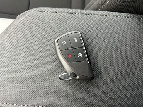 New 2026 Chevrolet Equinox EV LT image 33