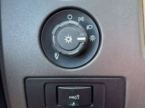 Used 2013 Ford F150 XLT w/ Luxury Equipment Group AWD/4WD image 16