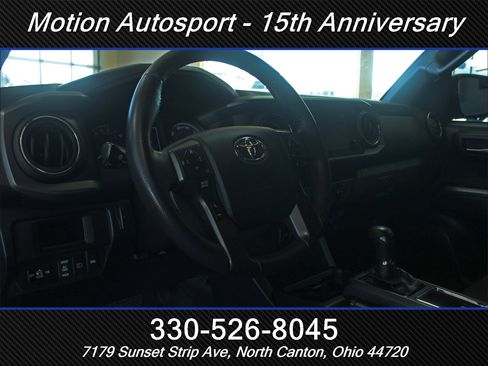 Used 2019 Toyota Tacoma TRD Off-Road image 16