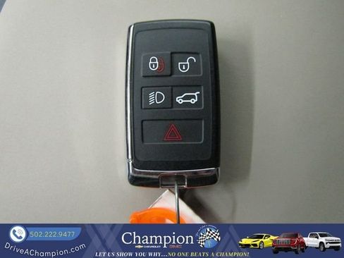 Used 2024 Land Rover Defender 110 X-Dynamic SE AWD/4WD image 15