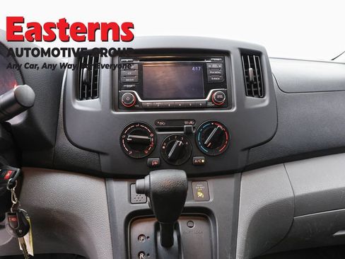 Used 2019 Nissan NV200 SV FWD image 11