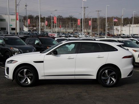 Used 2025 Jaguar F-PACE R-Dynamic S image 2