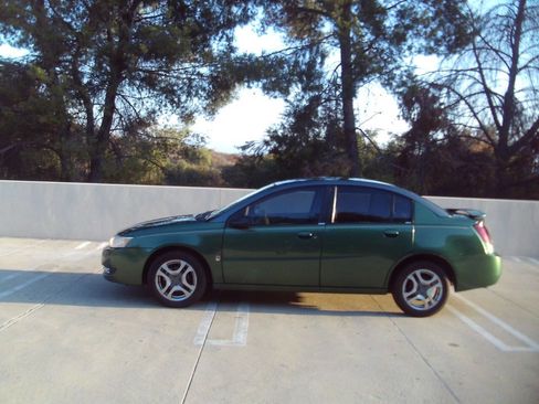 Used 2003 Saturn ION Level 3 w/ Travel Pkg image 5