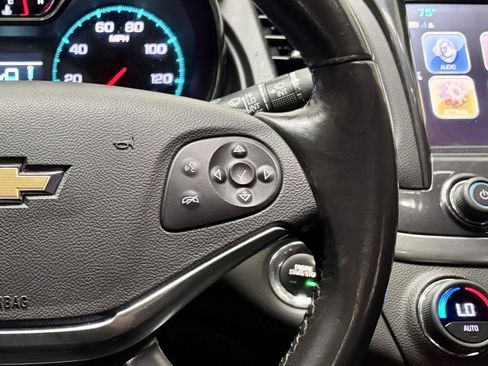 Used 2019 Chevrolet Impala LT FWD image 23