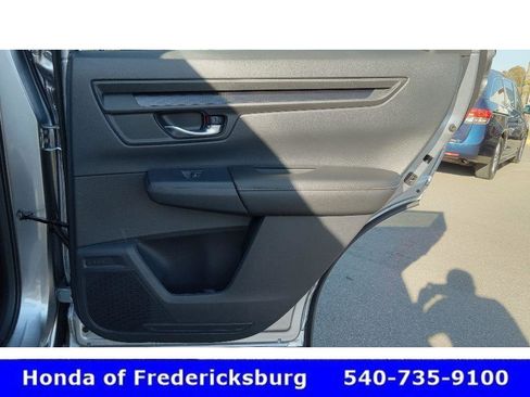 Certified 2025 Honda CR-V Sport image 33