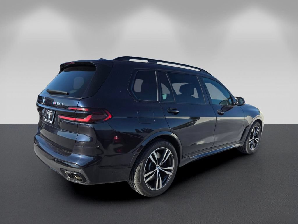 Certified 2025 BMW X7 M60i w/ Climate Comfort Package AWD/4WD image 4