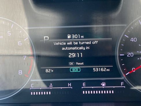 Used 2022 Kia Sorento S FWD image 16