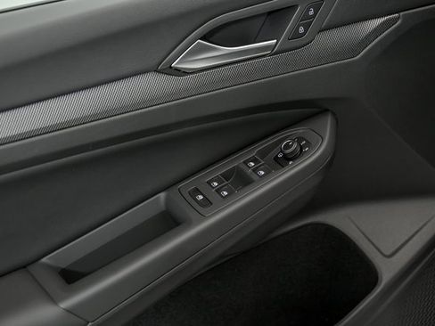 New 2025 Volkswagen GTI SE image 5