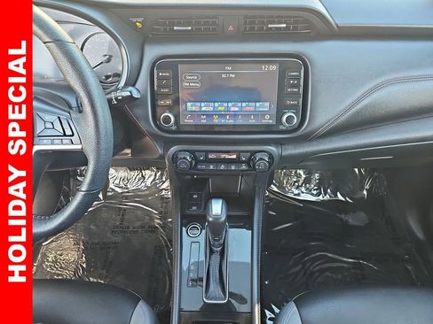 Used 2021 Nissan Kicks SR w/ SR Premium Package image 19