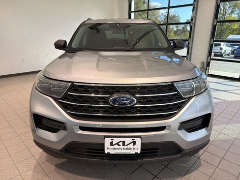 Used 2022 Ford Explorer XLT image 8