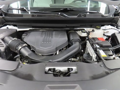 Used 2024 GMC Acadia Denali image 32