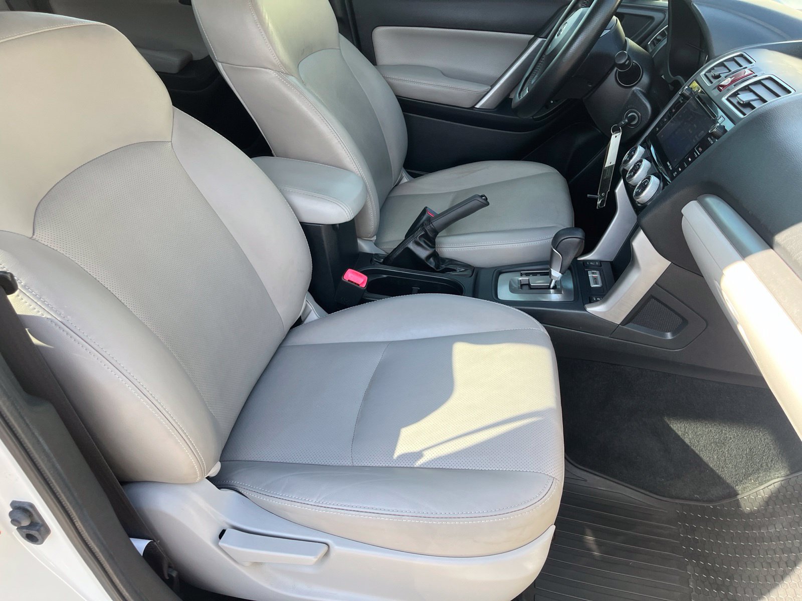 Used 2016 Subaru Forester 2.5i Limited AWD/4WD image 15